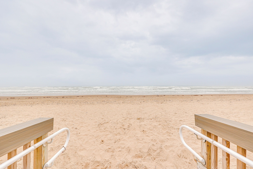 Dogs Welcome: Beachfront South Padre Island Condo
