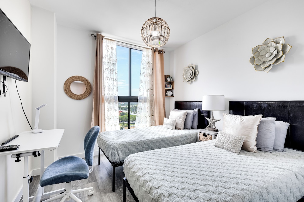 3Bedroom 2 Bath Condo
