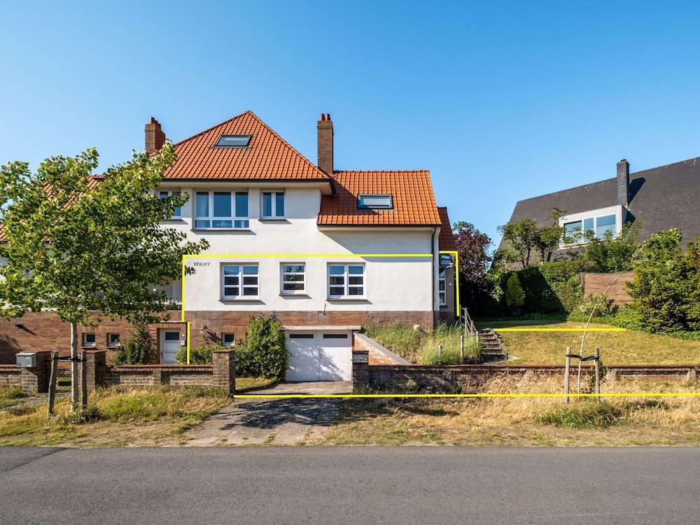 Apartment in Koksijde With Terrace & Garden