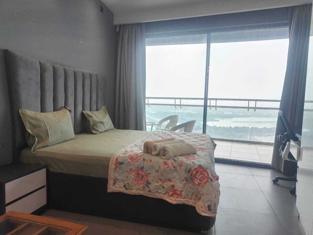 Luxury Stay Supernova