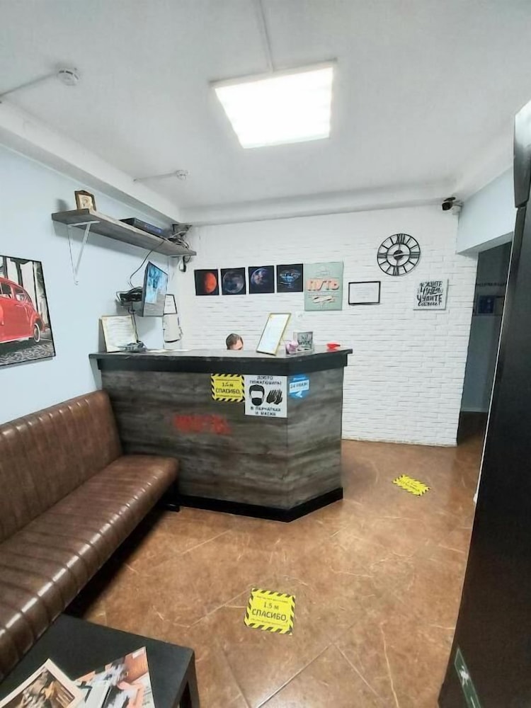 Christal - Hostel