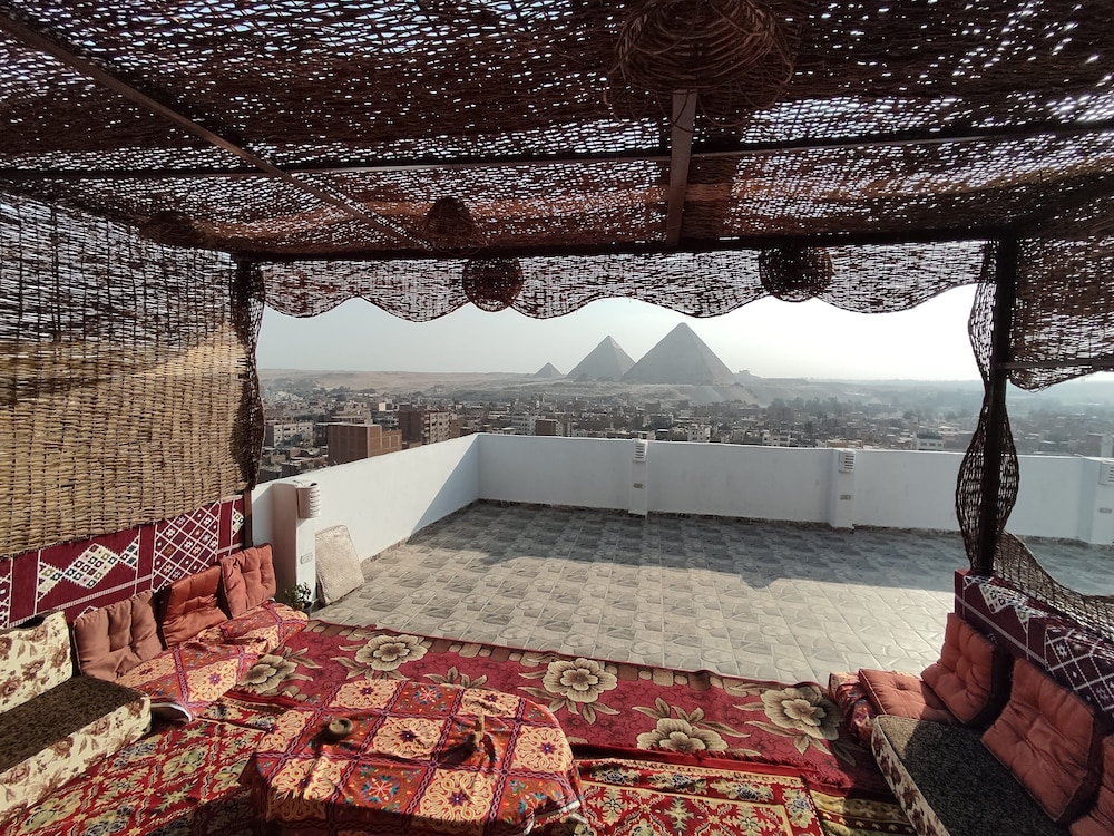 Oscar pyramids view
