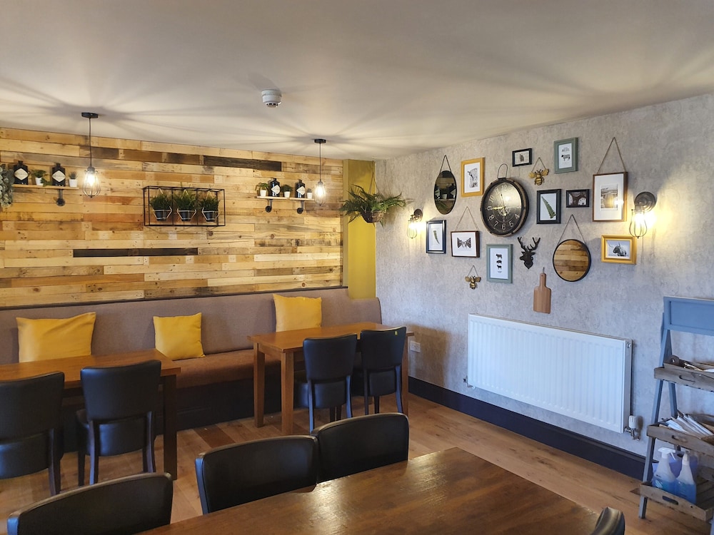 Sutton Coldfield Vacations - Cuttle Bridge Inn Hotel - Property Image 3