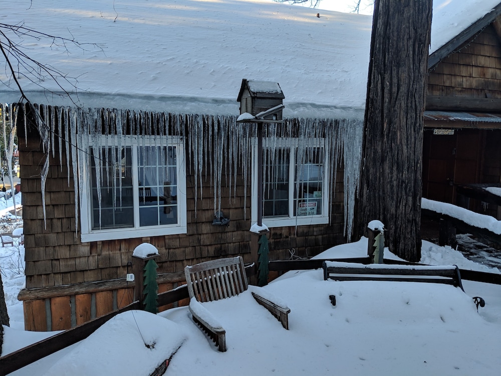 Antlers Inn