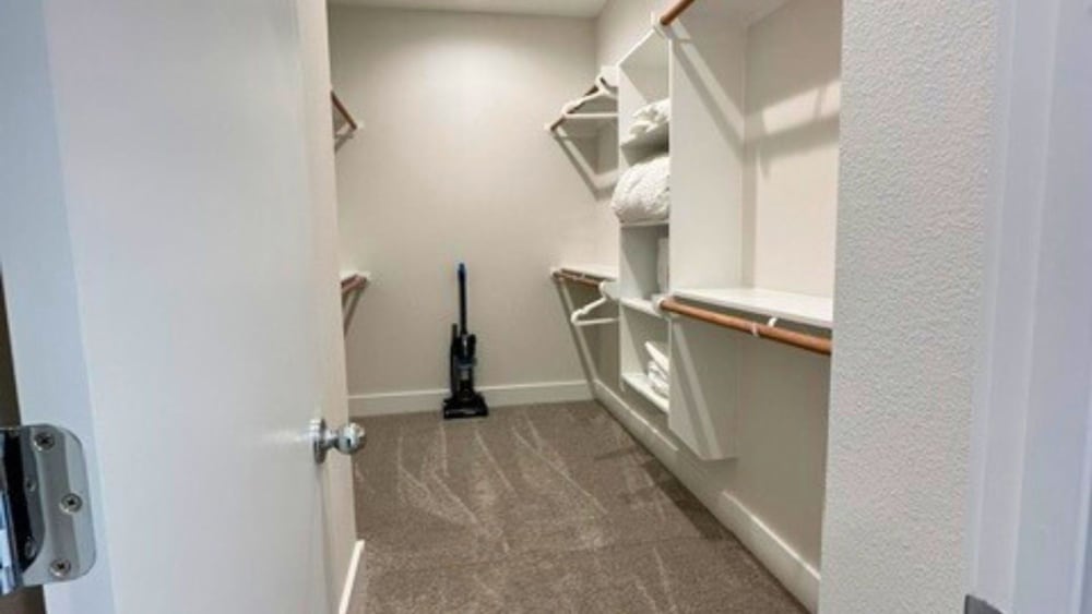 Cozy Modern Retreat 10 Mins to Heights Downtown