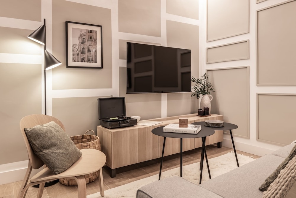 Orusco - 2 Bedrooms in Chamber