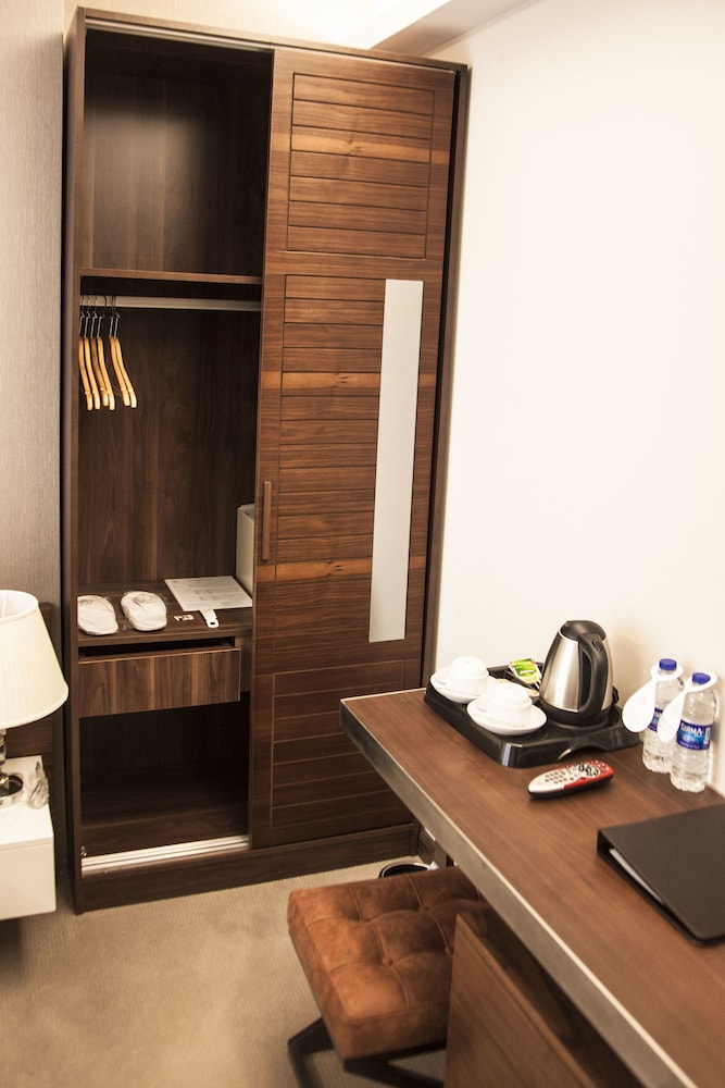 Old Port Otel - Image 41