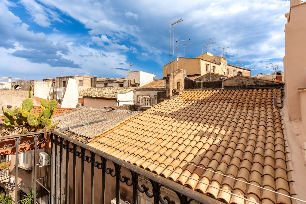 A 100 Metri da Piazza Duomo di Ortigia by Wonderful Italy