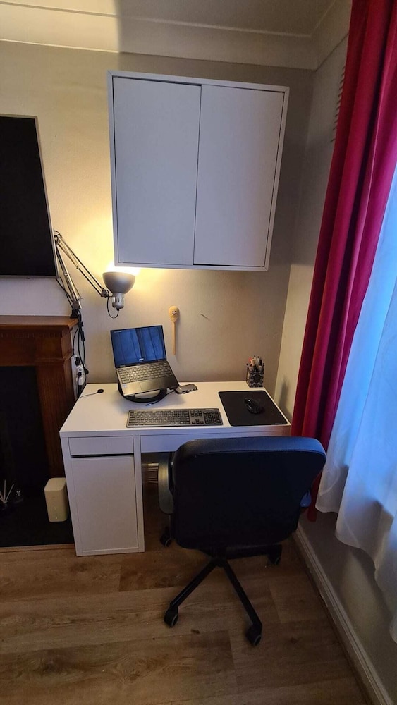 Inviting 2BD Flat 15 Mins From Heart of Dublin!