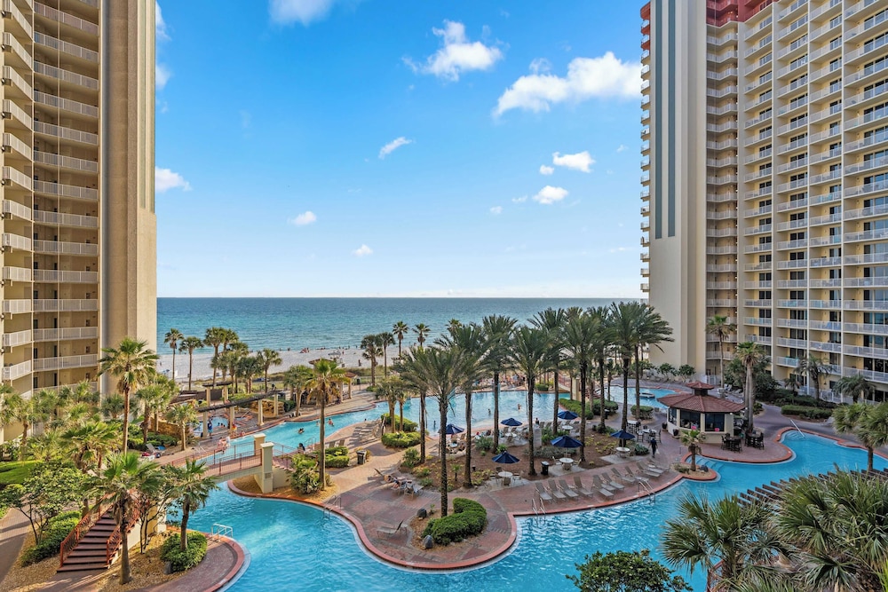 Relax at Panama City Beach Balcony, Parking, Walk to Dining
