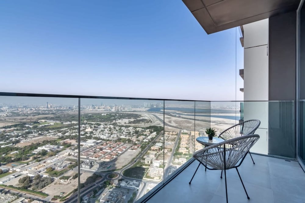 Silkhaus High Floor in Downtown Views Pool Gym