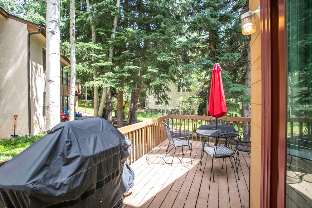 3a Grouse Glen 2 Bedroom Home by RedAwning view 5