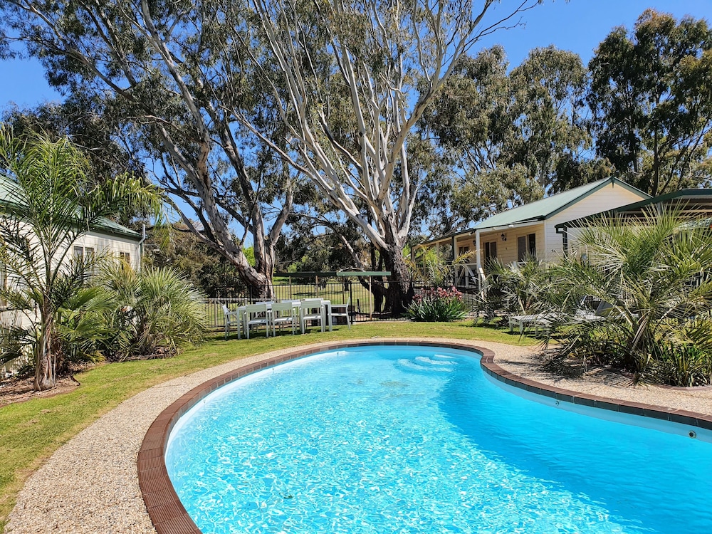 Golden Heritage Cottages