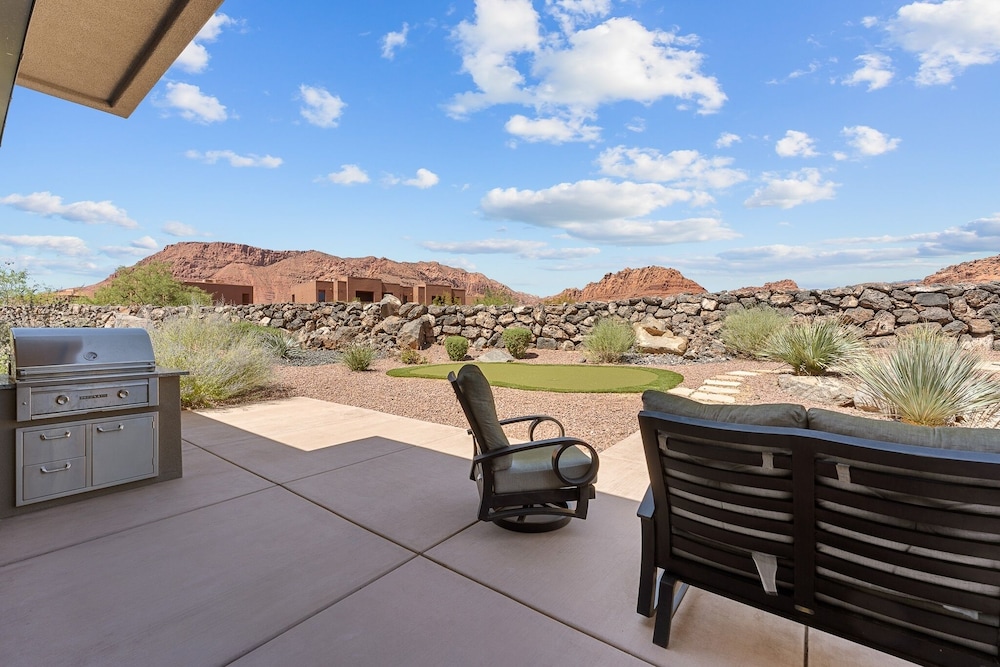 Snow Canyon Retreat #13 by RedAwning view 2