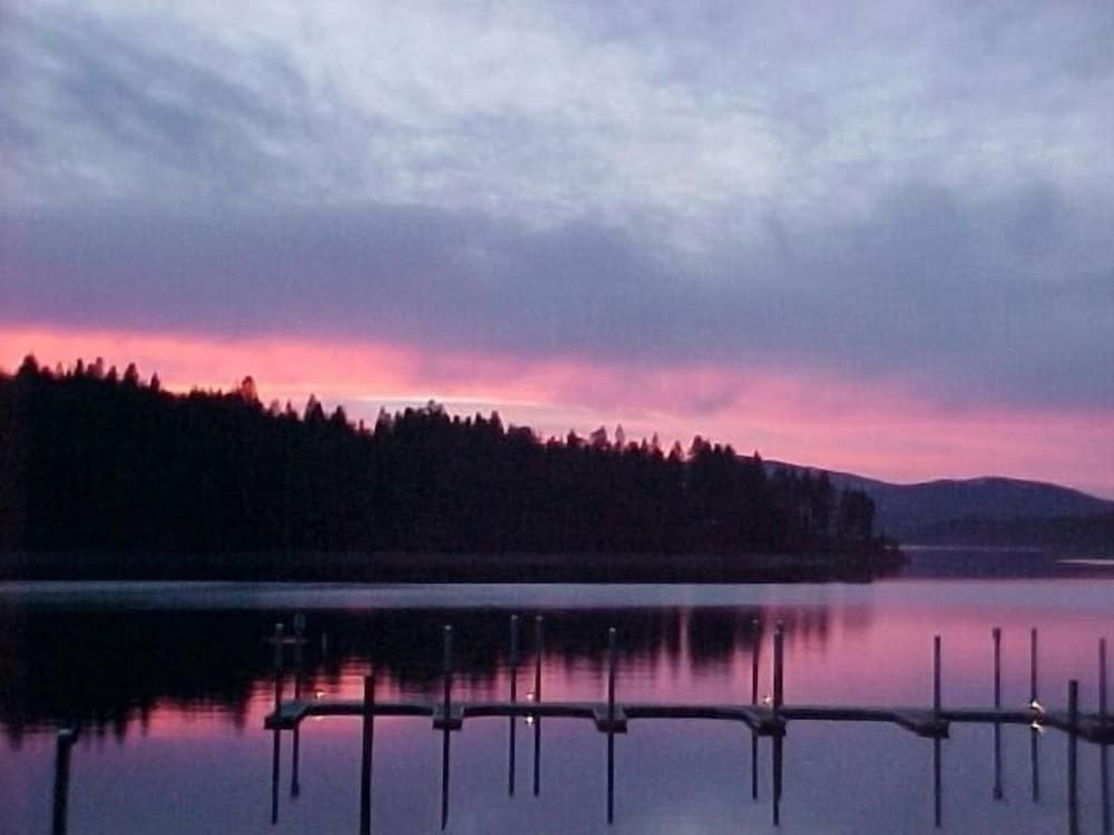 Pend Oreille Shores Resort
