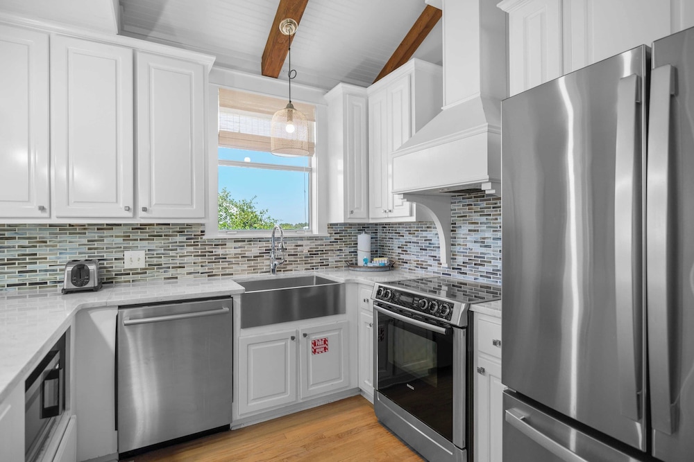 30A Beach House w/ Private Pool, Fire Pit, BBQ & Golf Cart to Rosemary Beach