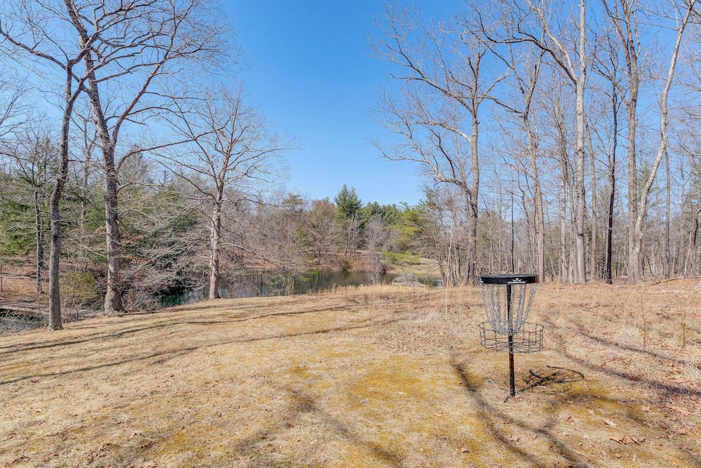 Waterfront Cabin on 32 Acres in Leesburg!