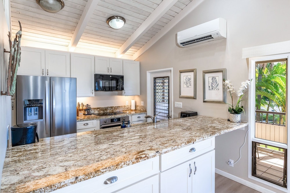 Wailea Ekolu 510 - Ocean Views, Private Lanais, Renovated 2-story With Split AC!