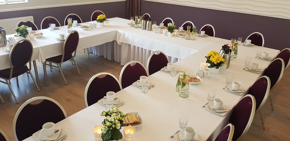 meeting & event spaces