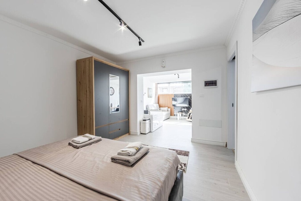 Green Luxe Suite 2 in Shkod r