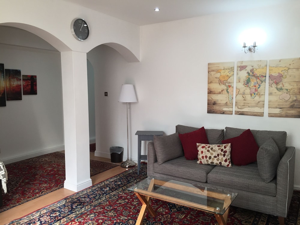 Luxurious Apartment in Kensington & Chelsea