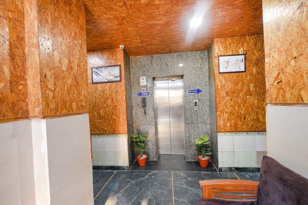 FabHotel The White Orchid
