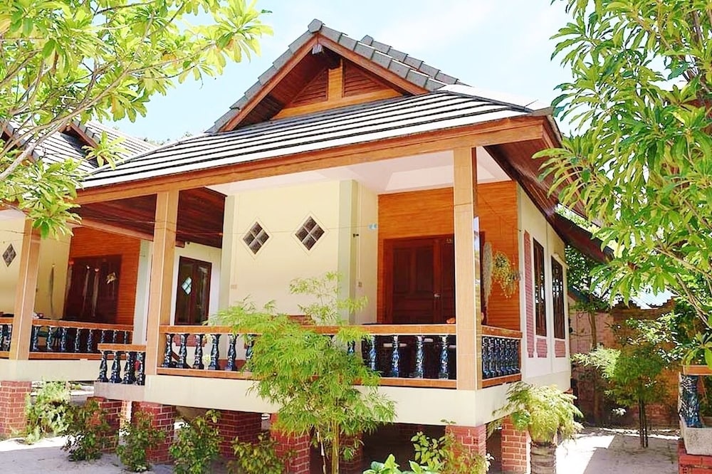 Seaboard Bungalows