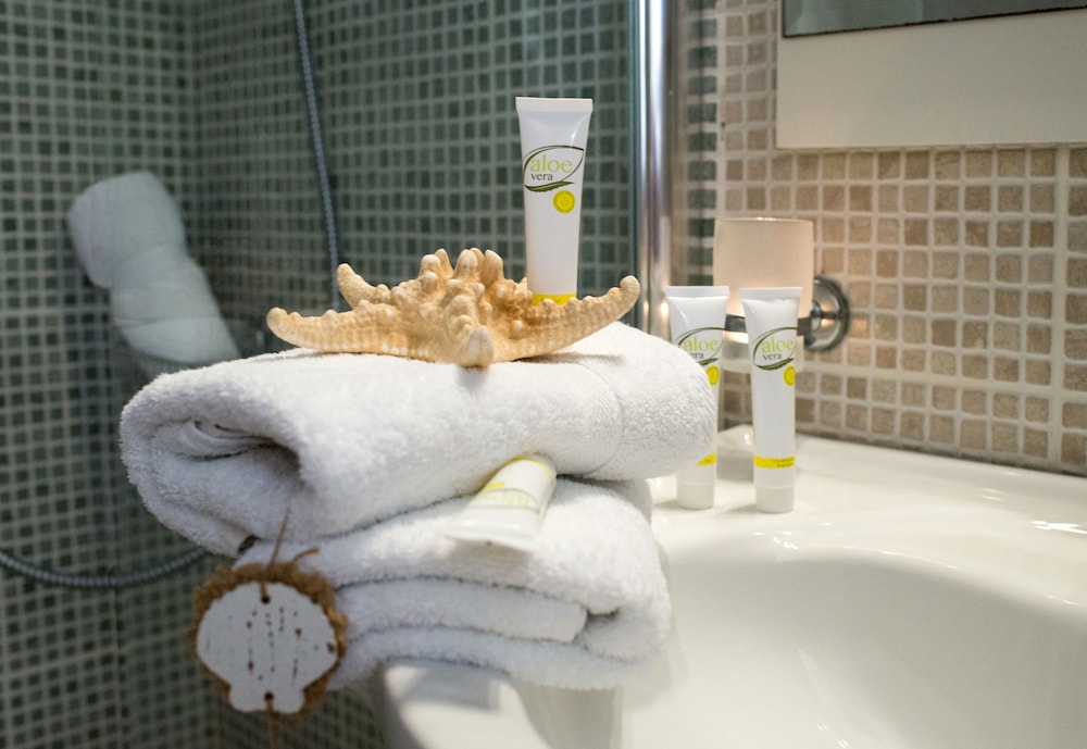 Mouras Resort - Luxury Maisonette Villas