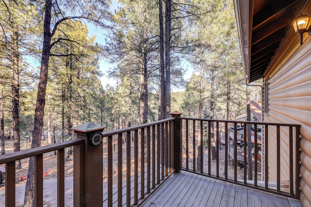 Mountain Retreat in Flagstaffs Kachina Village!