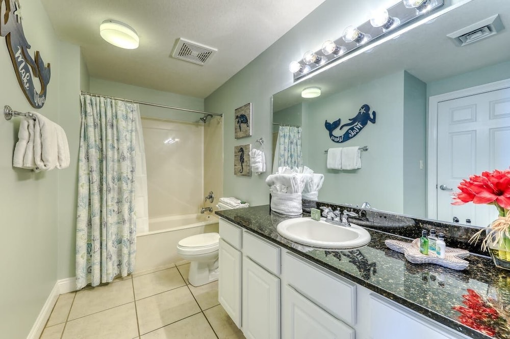 Calypso Condos by TO view 5