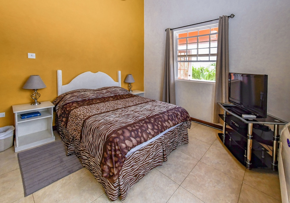 Hotel Best E Villas Providence - Image 1