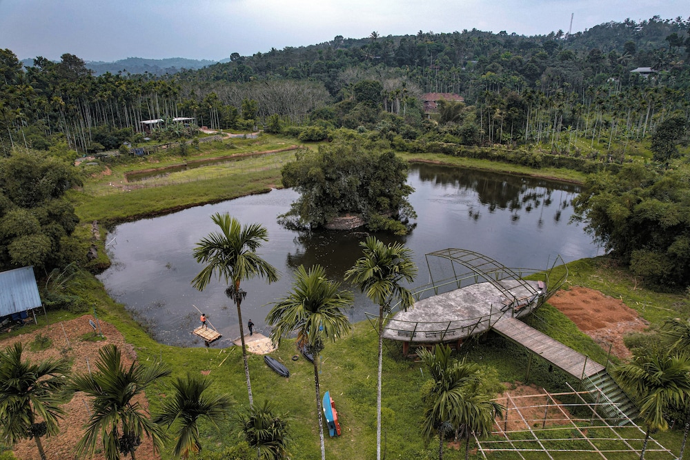 Kings Flora Luxury Organic FarmResort