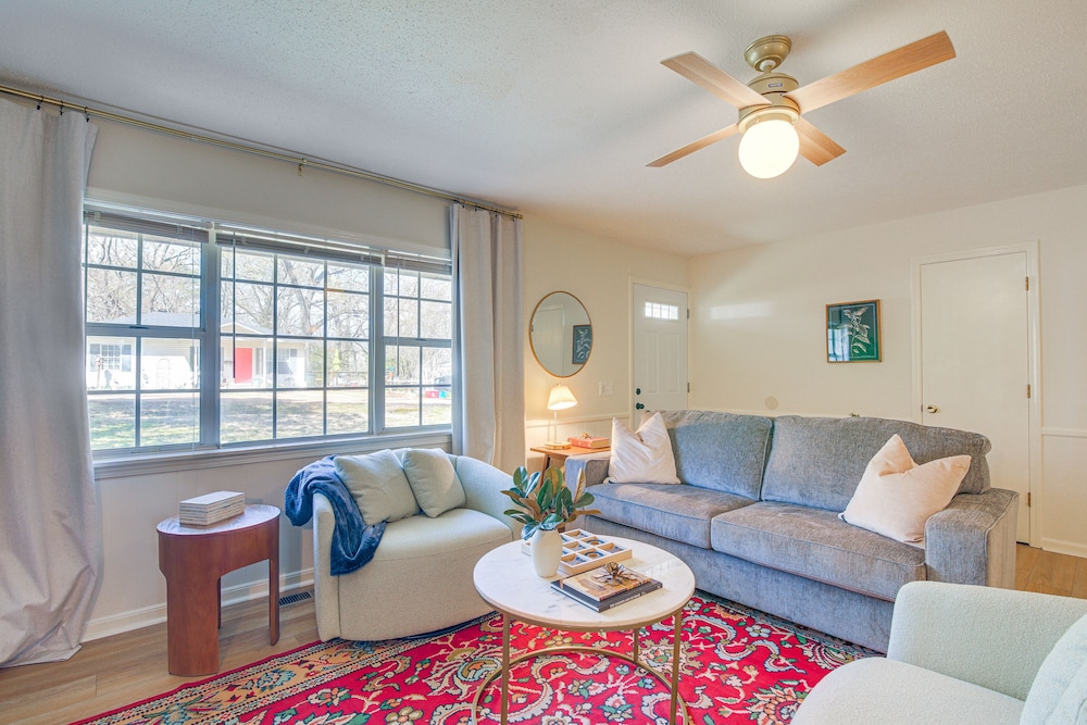 Batesville Vacations - Oxford Getaway: Walk to Oxford Square! - Property Image 1