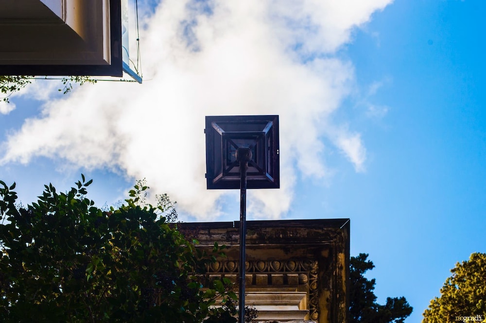 Parrasio Hotel