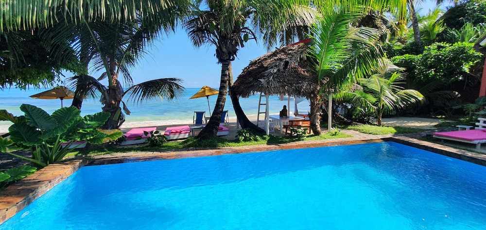 Ravoraha Ecolodge