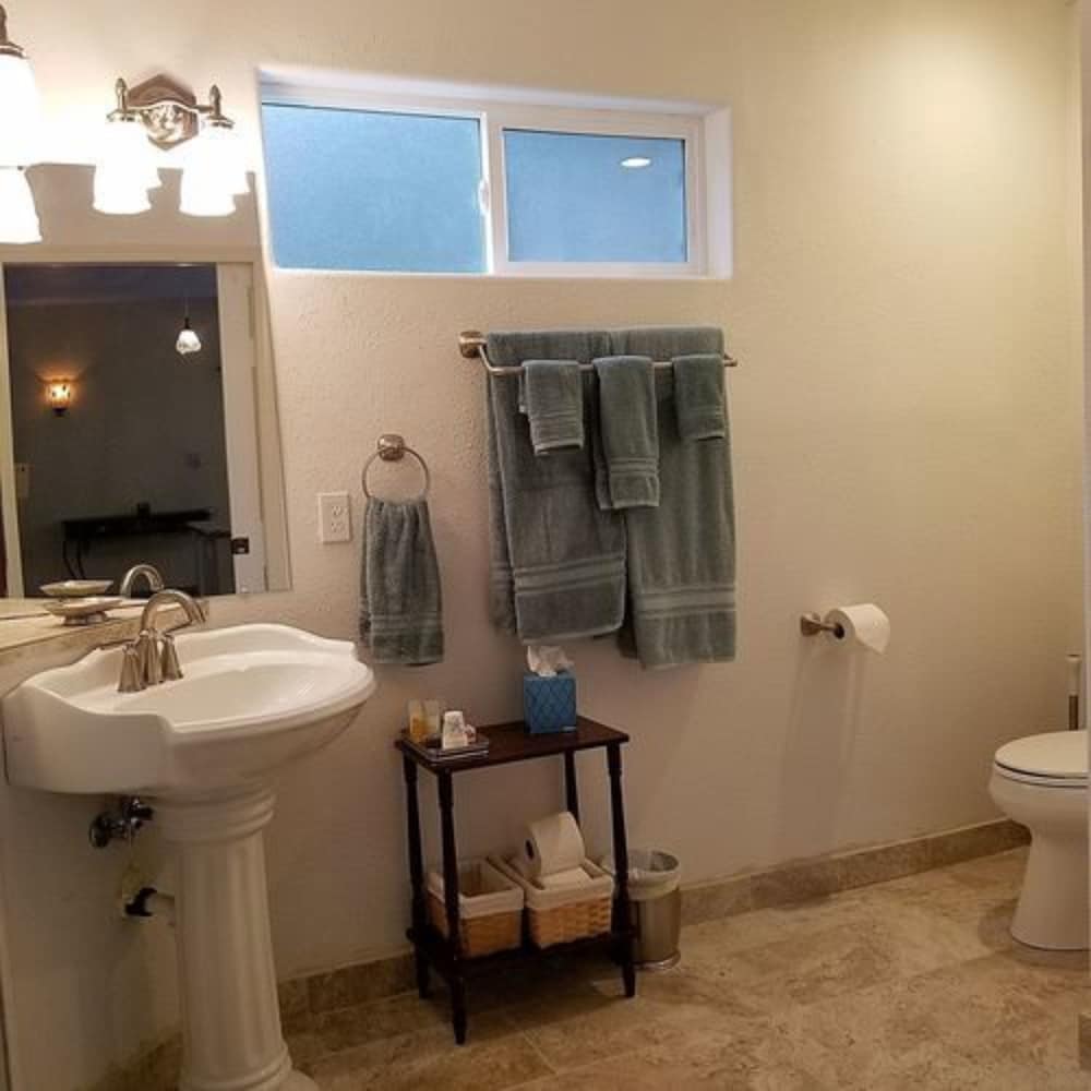 Arbor Rouge Cottage