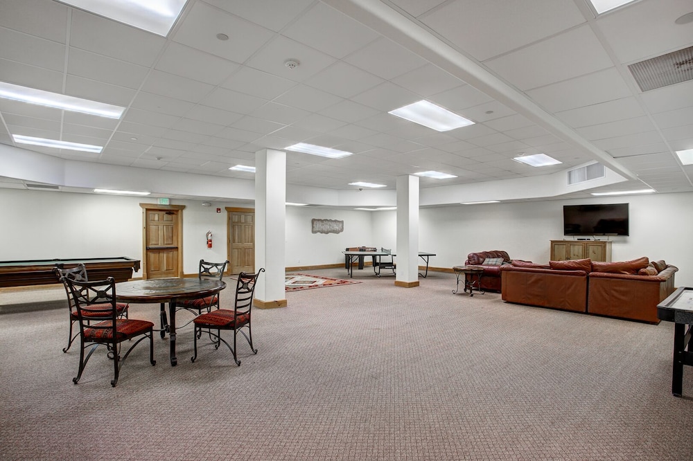 meeting & event spaces