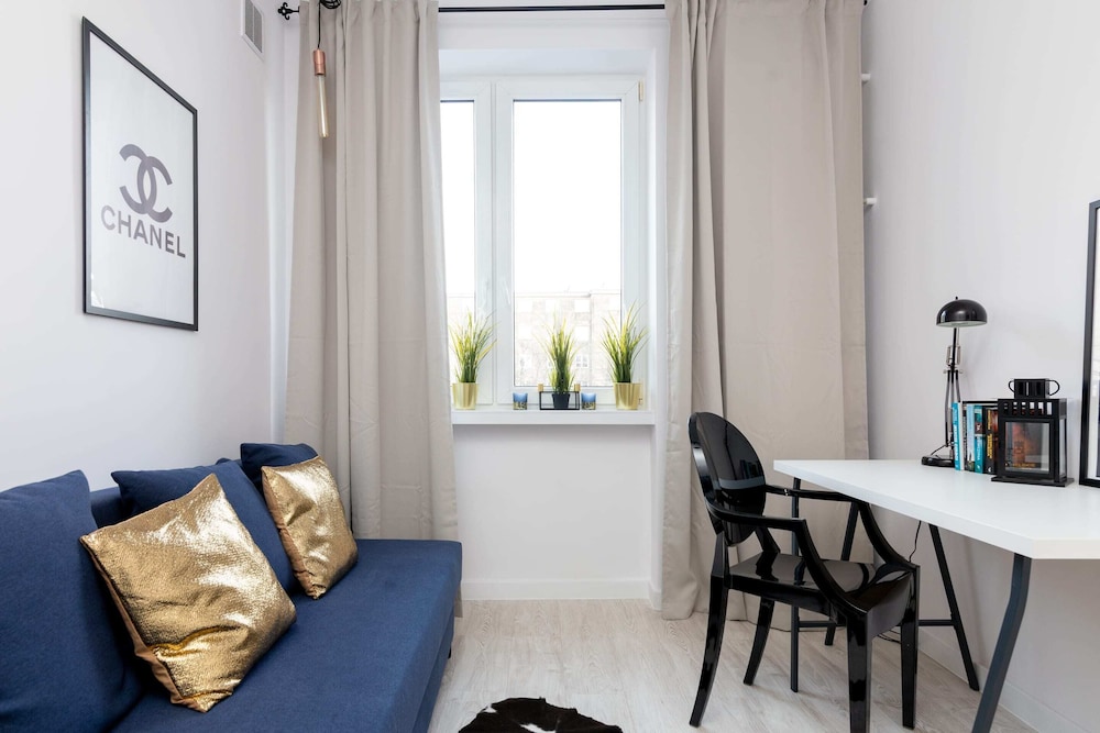 Stara Ochota Vogue Apartment view 5