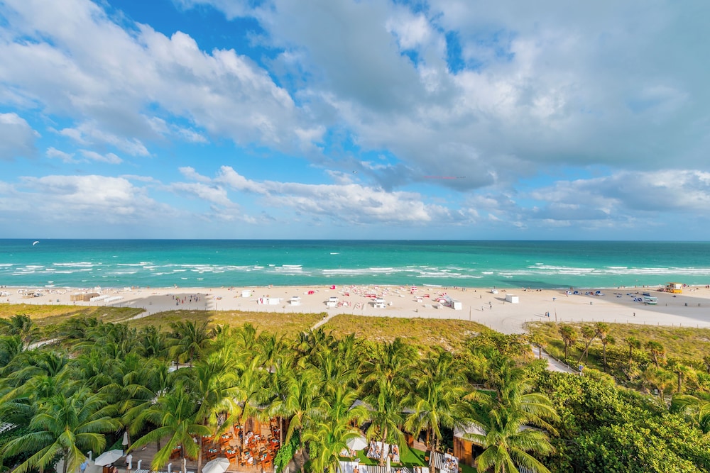 Luxury Vacation Rentals in South Beach by LRMB