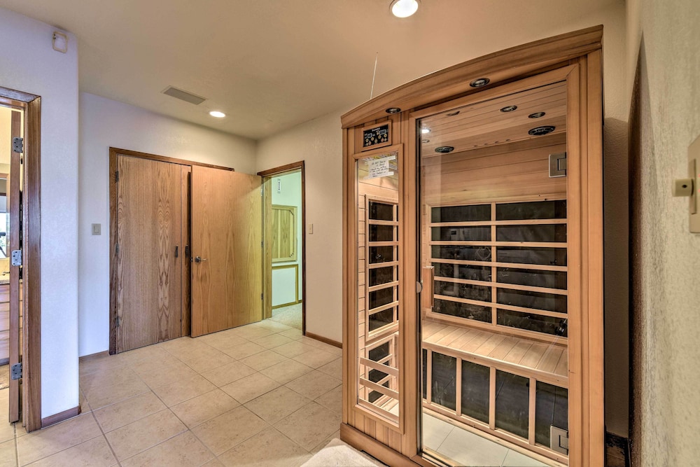 Falcon Rest: A Deluxe Angel Fire Mountain Retreat!