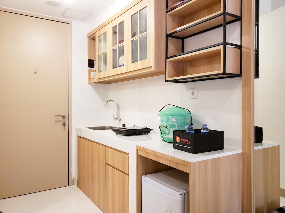 New And Homey Studio At Tokyo Riverside Pik 2 Apartment