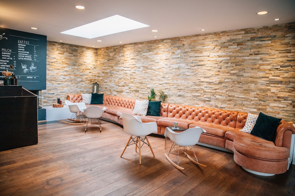 Hyve Hotel Basel - Hostel