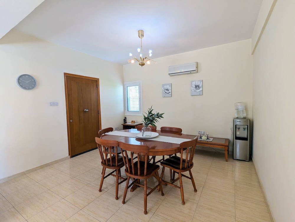 Blue Estia Villa - Pool Wifi Summer Breeze