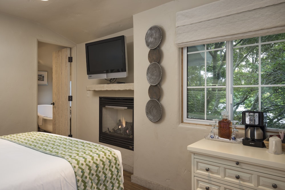 Monterey Vacations - Monte Verde Inn - Property Image 3
