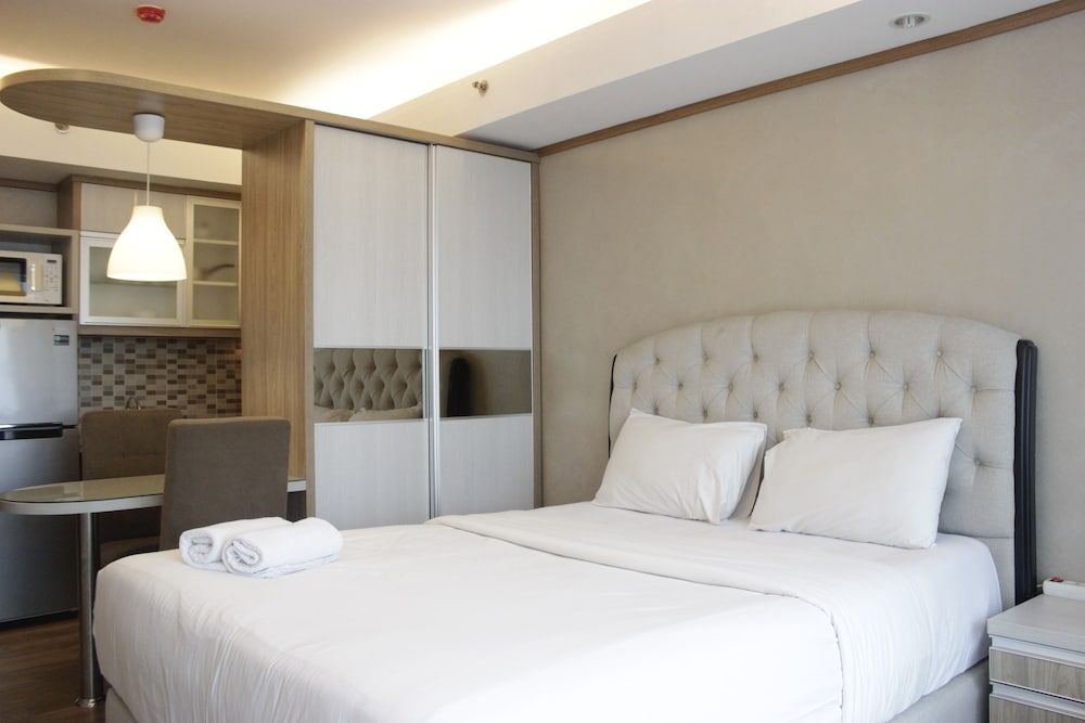 Comfortable And Spacious Studio Apartment At Tamansari La Grande view 5
