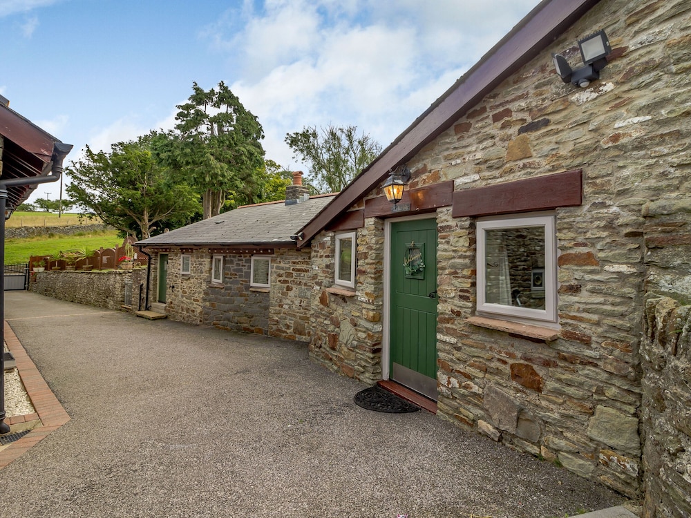 Bridgend Vacations - Caner Bach Lodge - Property Image 1