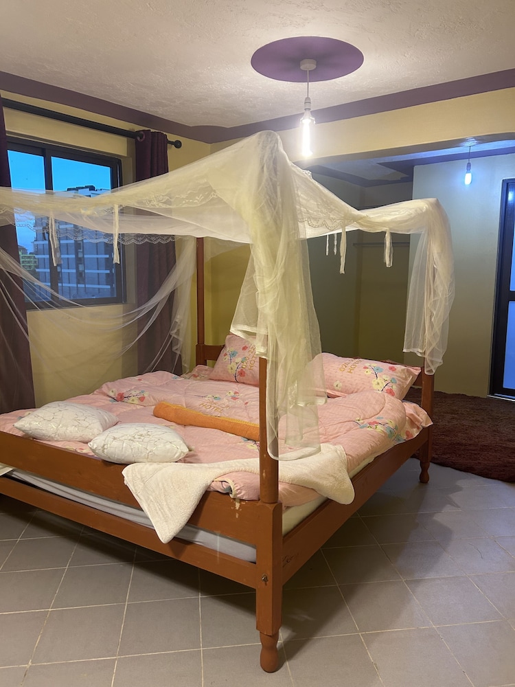 020-22Airbnbs view 3