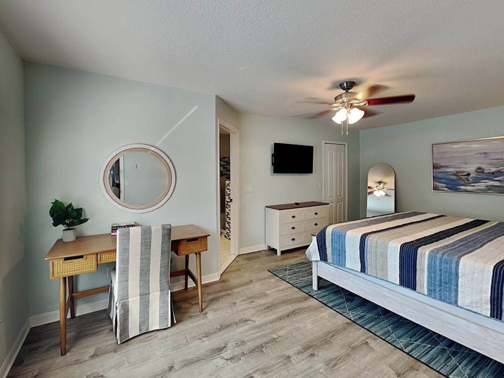 Endless Summer by Distinctive Beach Rentals