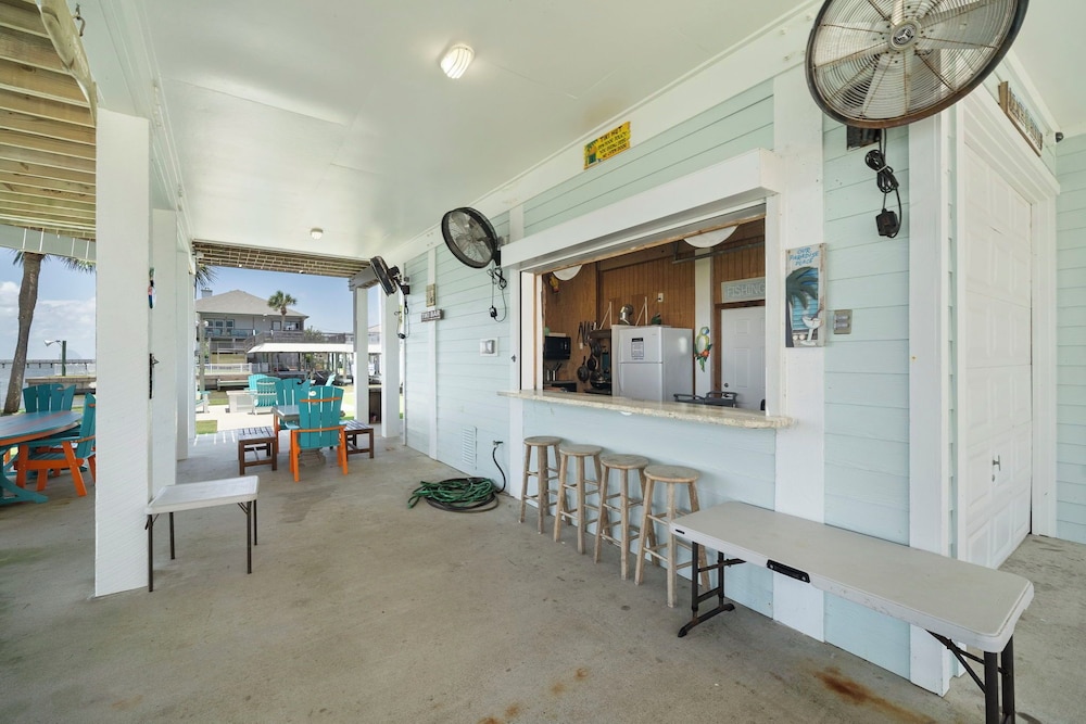 Blue Marlin Bayfront Retreat by Ryson Vacation Rentals