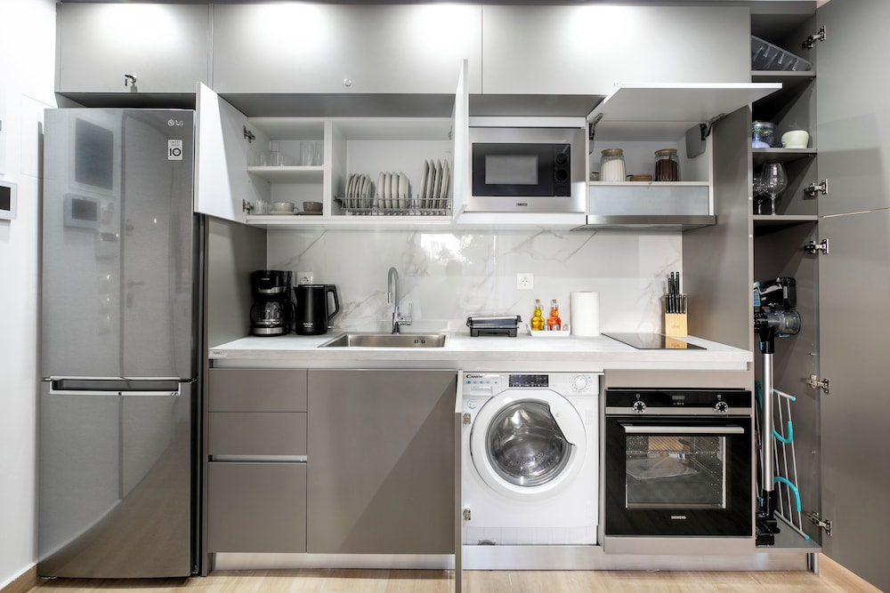 Halo - Luxury Studio in Athens